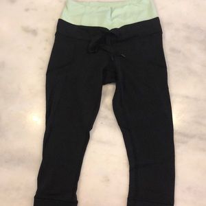 Lululemon cropped leggings  xs